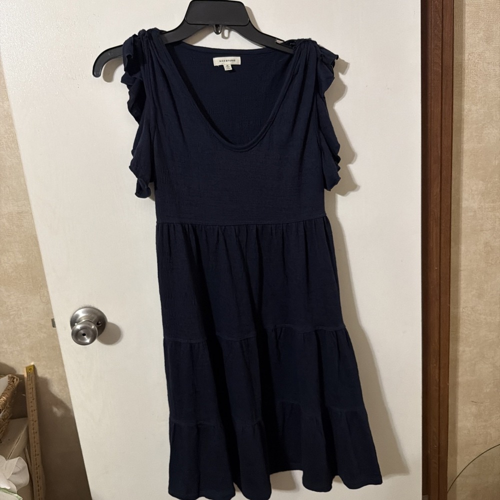 Max Studio Black Tiered Short Sleeve Dress with Ruffle Details